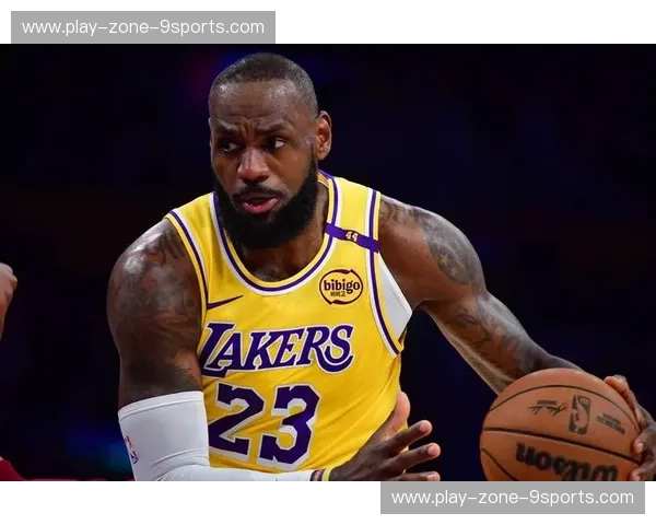 紫金巅峰对决铁血迈阿密：湖人vs热火直播几比几？深度解析这场不容错过的NBA视觉盛宴